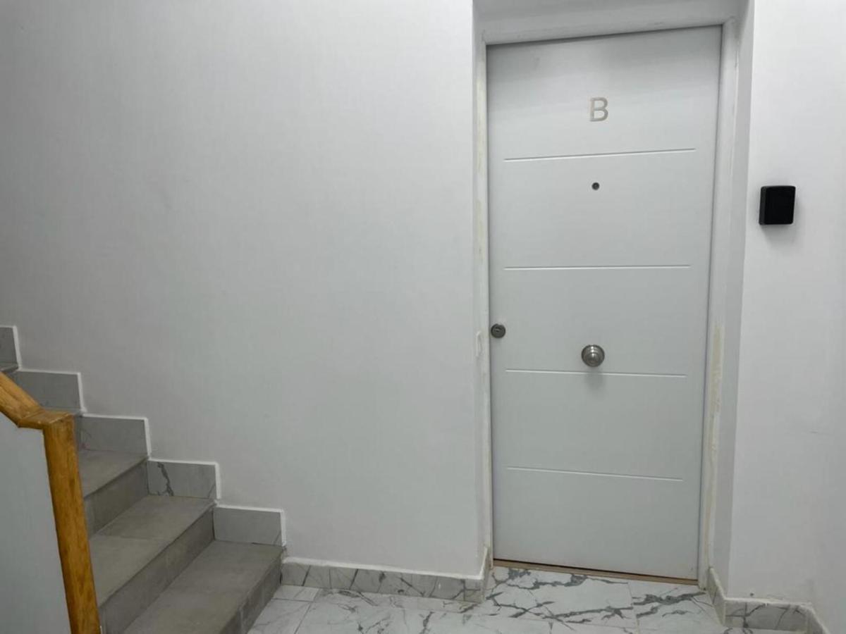 U2 Apartamento A Estrenar, Cerca De Metro Madrid Eksteriør bilde